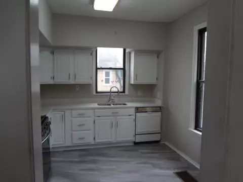 Kitchen - 321 Orchard St, Elgin, IL 60123 photo 1 of 2