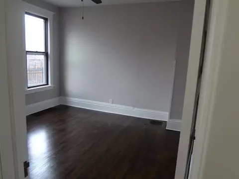 Bedroom - 321 Orchard St, Elgin, IL 60123 photo 1 of 9