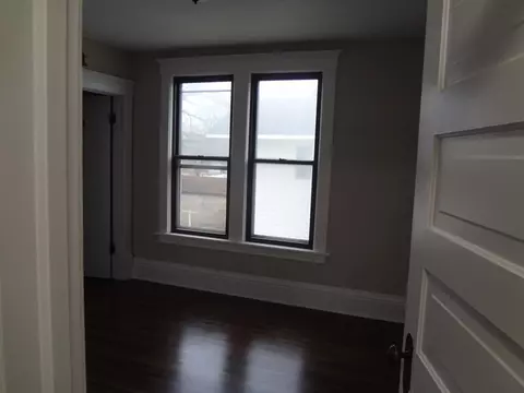 Bedroom - 321 Orchard St, Elgin, IL 60123 photo 5 of 9