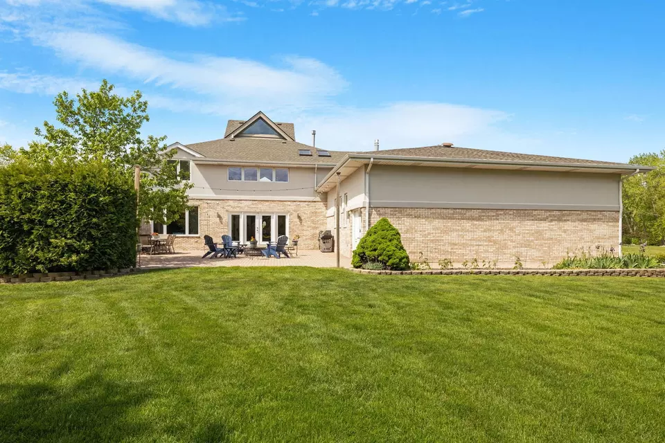 Exterior - 6827 W Johnson Ct, Monee, IL 60449 photo 4 of 8