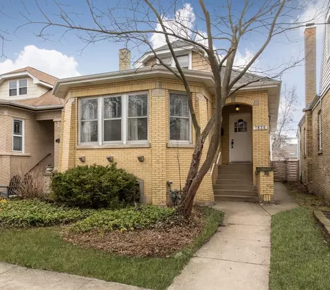 7835 Kenneth Ave, Skokie, IL 60076