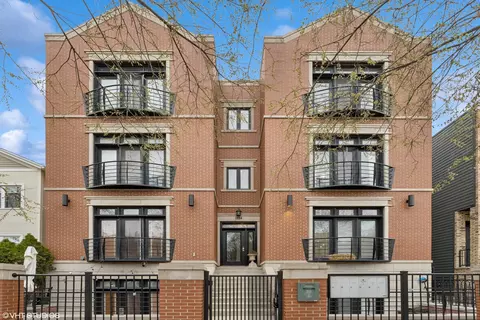 2114 W Erie St #2E, Chicago, IL 60612