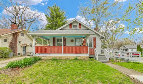 1702 W University Ave, Champaign, IL 61821