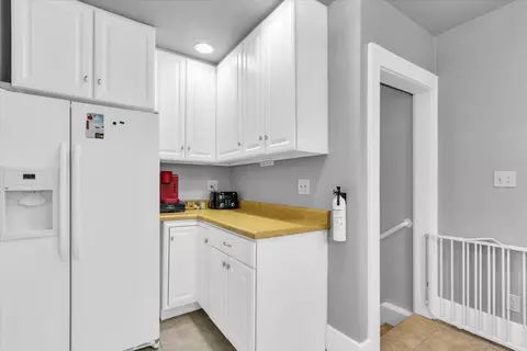 Kitchen - 1702 W University Ave, Champaign, IL 61821 photo 3 of 4