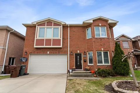5305 Farwell Ave, Skokie, IL 60077