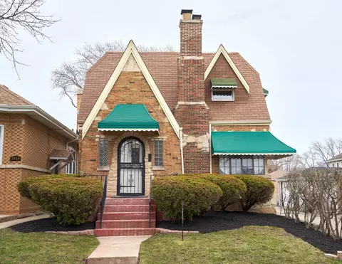 2017 N Newcastle Ave, Chicago, IL 60707