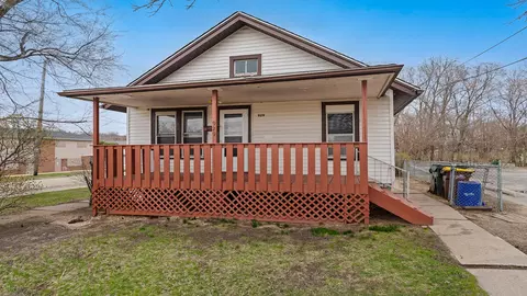 929 Acorn St, Rockford, IL 61101