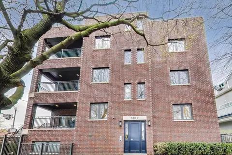 3012 N Leavitt St #1, Chicago, IL 60618