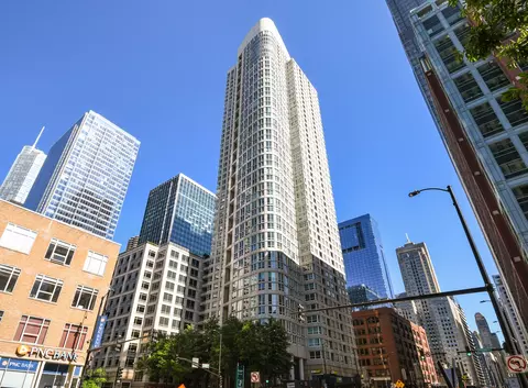 345 N La Salle Dr #4102, Chicago, IL 60654