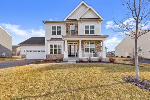 3635 Congressional Pkwy, Elgin, IL 60124