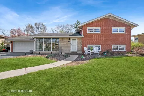 1507 E Fremont St, Arlington Heights, IL 60004
