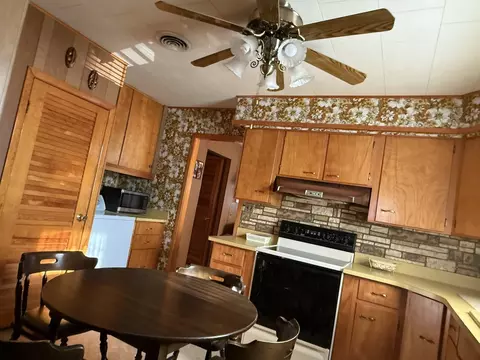 Kitchen - 709 15th St, Peru, IL 61354 photo 5 of 5
