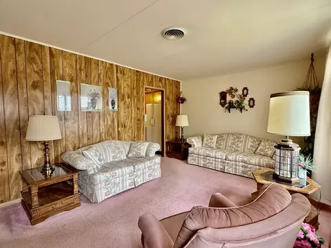 Living - 709 15th St, Peru, IL 61354 photo 3 of 3