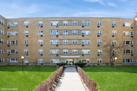 6160 N Damen Ave #304, Chicago, IL 60659