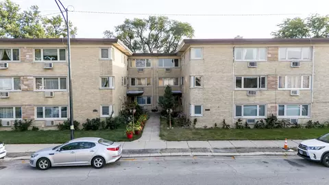 6959 W Higgins Ave #2W, Chicago, IL 60656