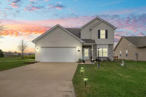 3207 Nobel Dr, Champaign, IL 61822