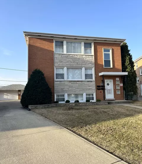8063 W Churchill Ave, Niles, IL 60714