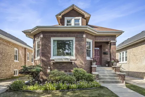 2110 S 11th Ave, Maywood, IL 60153