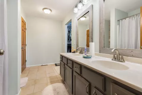 10085 Lismore Rd, Roscoe, IL 61073 photo 7