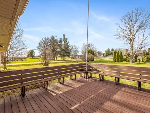 2096 E Maize Rd, Freeport, IL 61032 photo 34