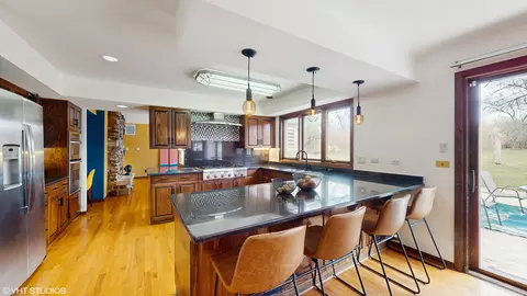 Kitchen - 84 Graymoor Ln, Olympia Fields, IL 60461 photo 1 of 4