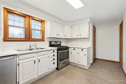 1233 Fox River Dr, Algonquin, IL 60102 photo 16