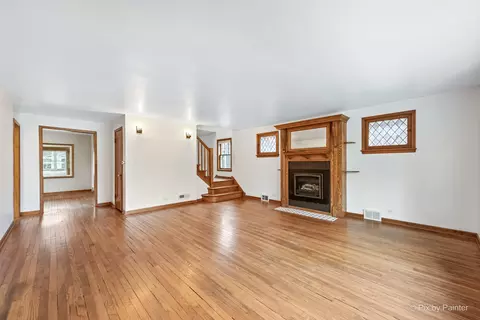 1233 Fox River Dr, Algonquin, IL 60102 photo 6
