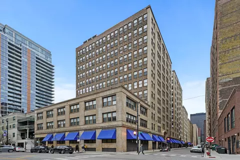 780 S Federal St #1207, Chicago, IL 60605