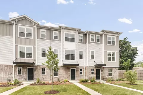 1487 Blaine St, Des Plaines, IL 60018