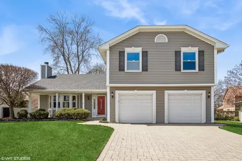 1034 Tennessee Ln, Elk Grove Village, IL 60007
