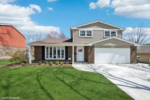 2615 N Forrest Ln, Arlington Heights, IL 60004