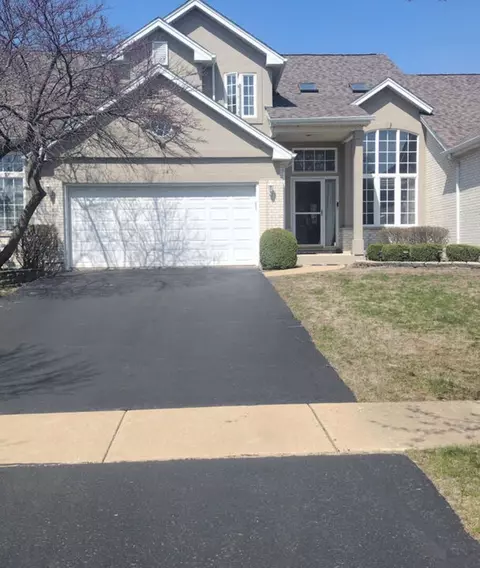 1024 Essington Ln, Romeoville, IL 60446