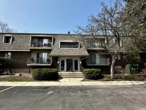 248 E Bailey Rd #L, Naperville, IL 60565