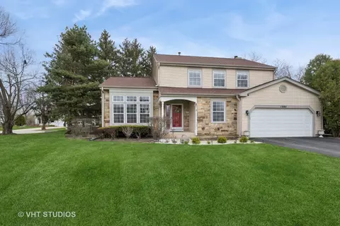 1395 Bristol Trail Rd, Lake Zurich, IL 60047