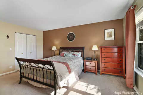 Bedroom - 437 Deer Run Rd, Lakemoor, IL 60051 photo 8 of 8