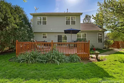 Exterior - 437 Deer Run Rd, Lakemoor, IL 60051 photo 5 of 8