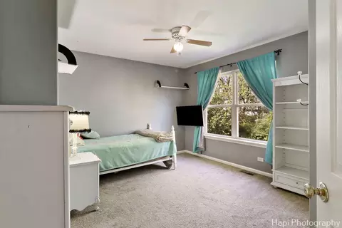 Bedroom - 437 Deer Run Rd, Lakemoor, IL 60051 photo 1 of 8