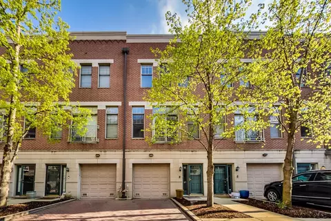 2008 S Calumet Ave #G, Chicago, IL 60616