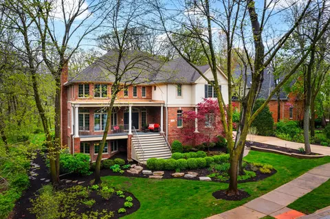 1303 Bonnema Ave, Naperville, IL 60565