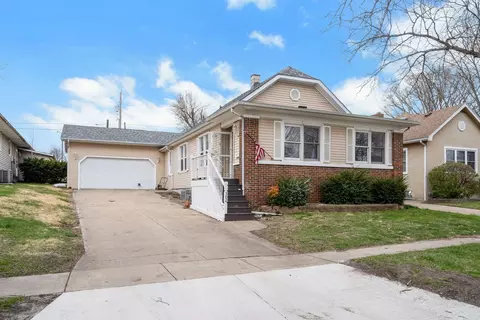 302 E Devlin St, Spring Valley, IL 61362