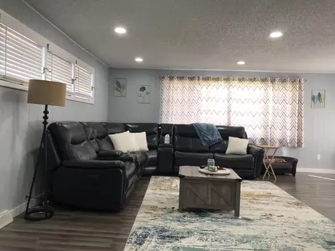 Living - 1310 S State St, Lockport, IL 60441 photo 1 of 3