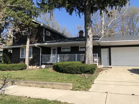 Exterior - 1310 S State St, Lockport, IL 60441 photo 5 of 11