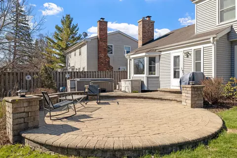 Exterior - 1635 Orth Dr, Wheaton, IL 60189 photo 5 of 7