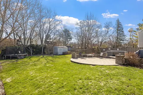 Exterior - 1635 Orth Dr, Wheaton, IL 60189 photo 4 of 7