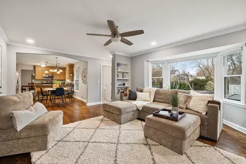 Living - 1635 Orth Dr, Wheaton, IL 60189 photo 4 of 5