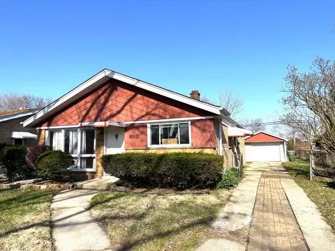 9013 S 49th Ct, Oak Lawn, IL 60453
