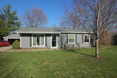 205 N Church St, Carlock, IL 61725