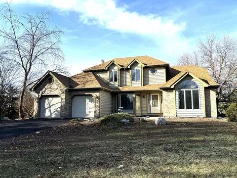 10 Hillview Ct, Yorkville, IL 60560