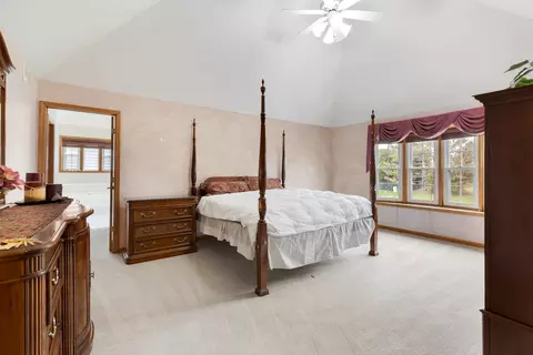 3520 Lakeview Dr, Algonquin, IL 60102 photo 4