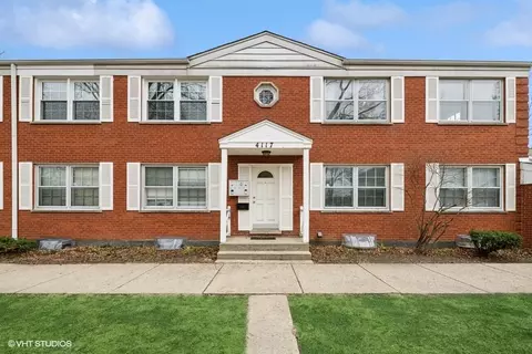 4117 W Berteau Ave #204, Chicago, IL 60641